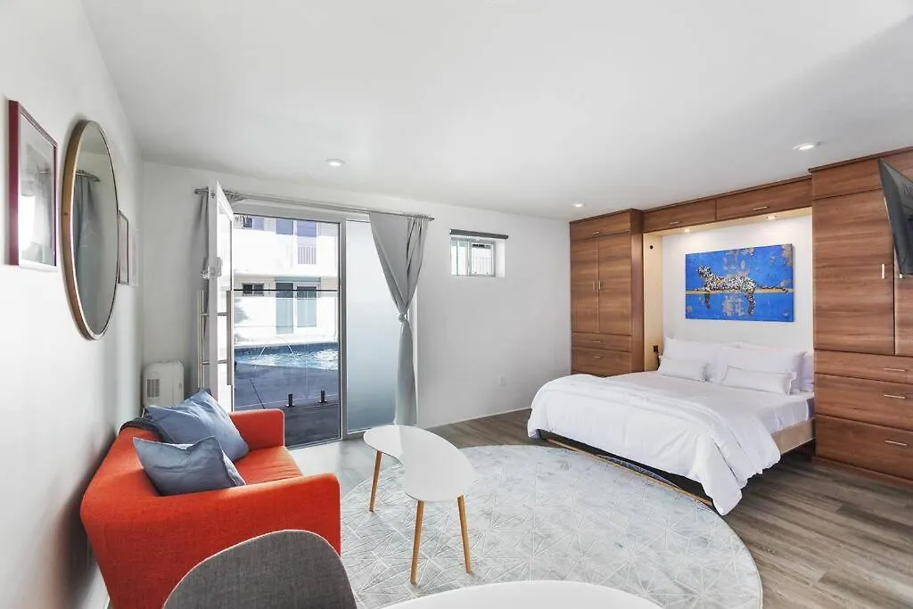 Walkable Dtph Studio W/ Pool And Parking Phoenix